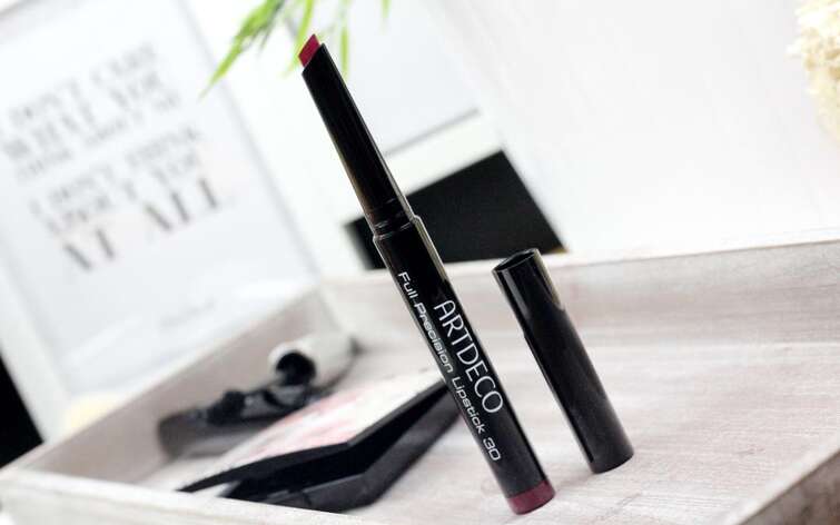Polomatná rtěnka ARTDECO Full Precision Lipstick