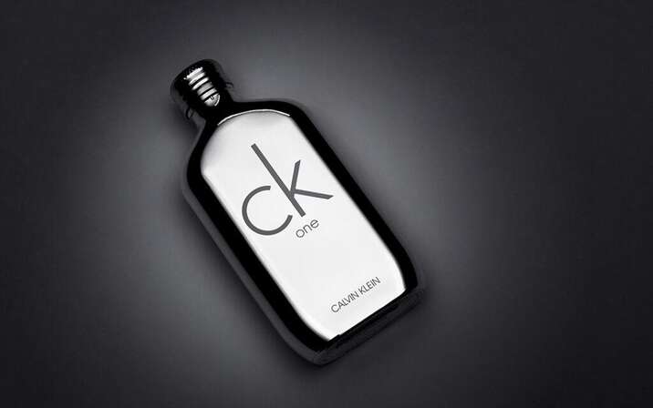 CK One Platinum Edition: Vůně plná jiskřivých protikladů