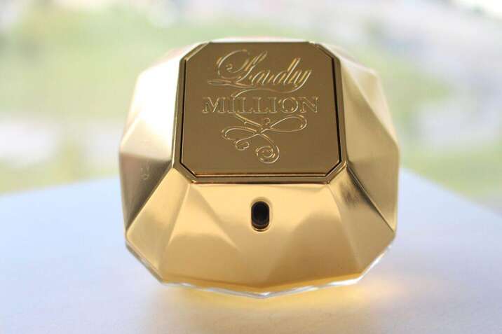 Lady Million aneb prozraďme si, kde Paco Rabanne těží