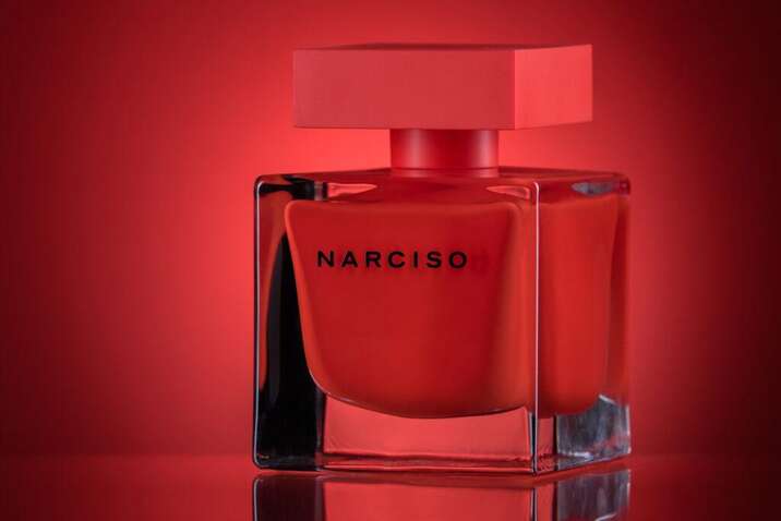 Atraktivní Narciso Rouge: Nový rozměr červené barvy